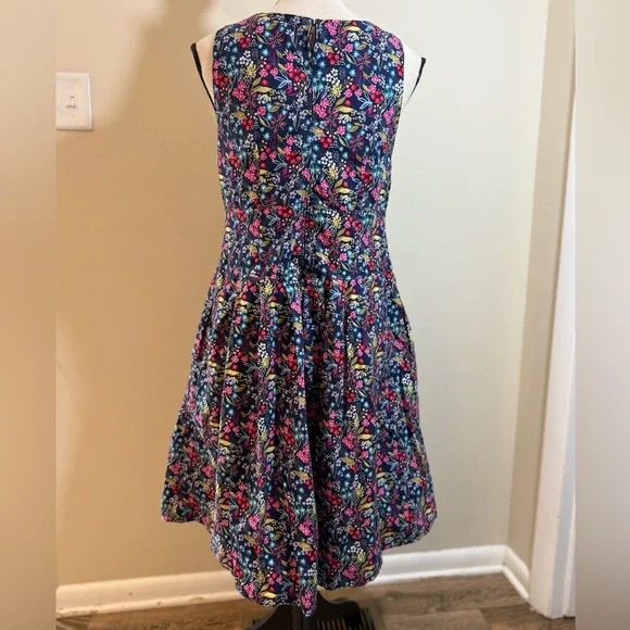 Handmade cottage floral fit flare pleated midi dress pockets SZ 8 - Picture 3 of 12